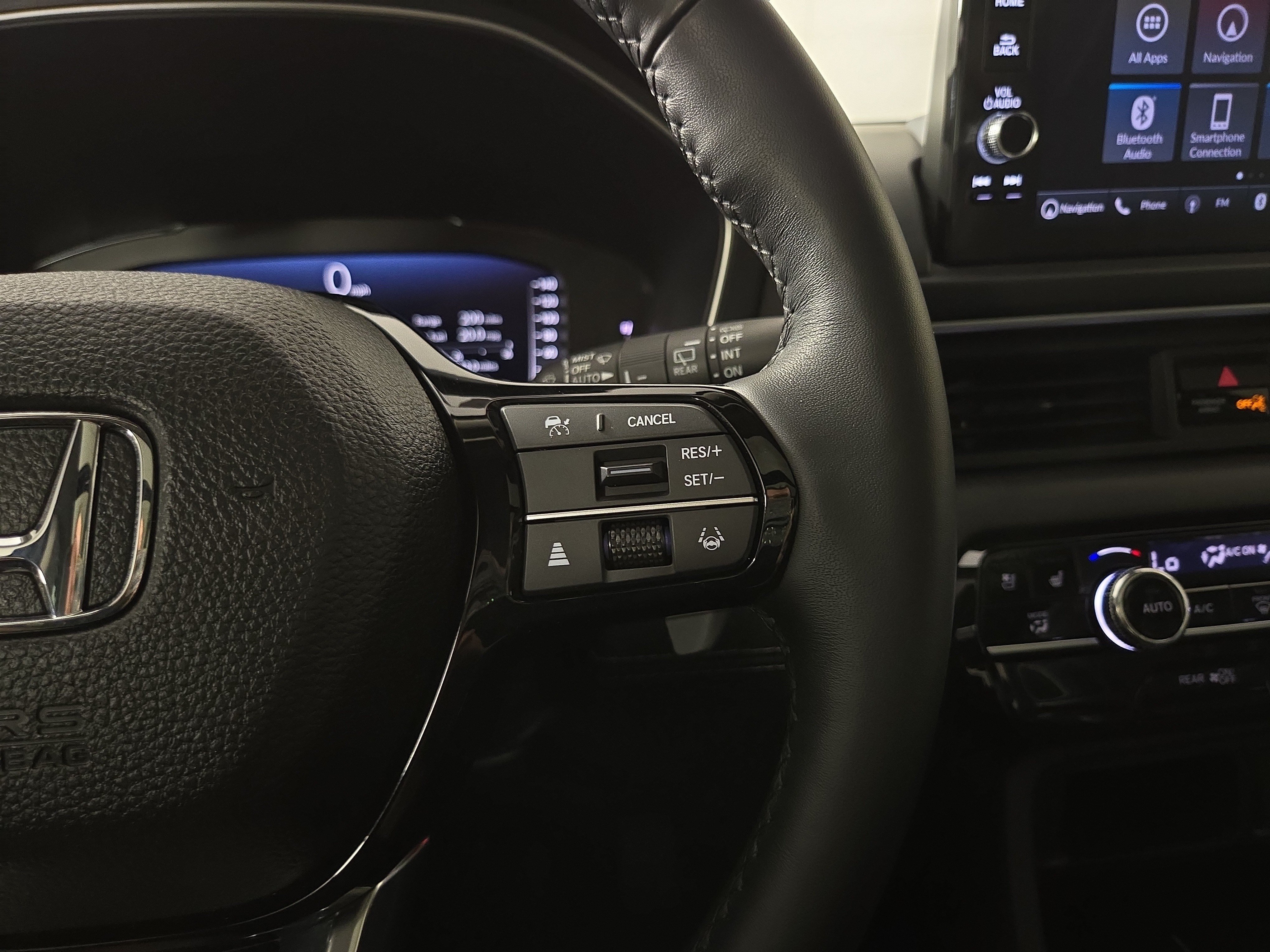Used 2025 Honda Pilot Elite image 17