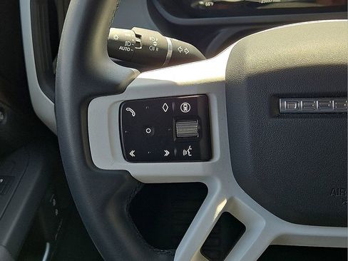 Used 2025 Land Rover Defender 110 S AWD/4WD image 17