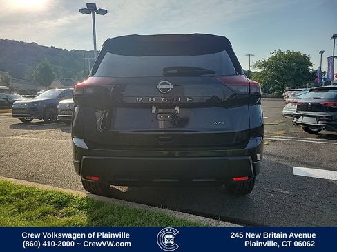 Used 2024 Nissan Rogue S AWD/4WD image 28