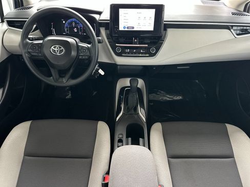 Used 2026 Toyota Corolla LE FWD image 12