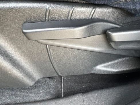 Used 2025 Chevrolet Equinox LT AWD/4WD image 39