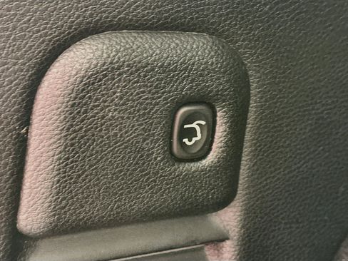 Used 2021 Jeep Grand Cherokee Limited AWD/4WD image 32