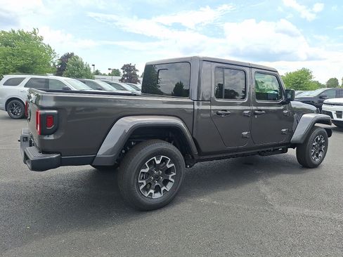 New 2026 Jeep Gladiator Sport AWD/4WD image 4