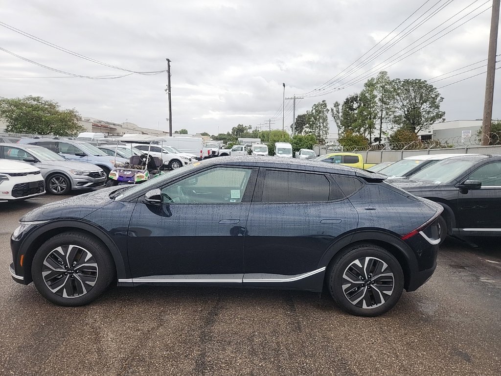 Certified 2024 Kia EV6 Light RWD image 9