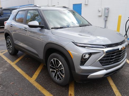 New 2026 Chevrolet TrailBlazer LT image 2