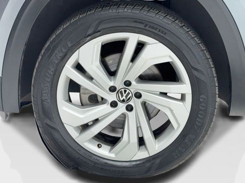 Used 2023 Volkswagen Atlas SE w/ Panoramic Sunroof Package image 53