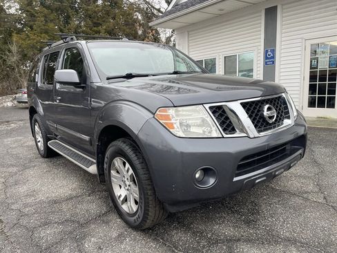 Used 2011 Nissan Pathfinder Silver image 2