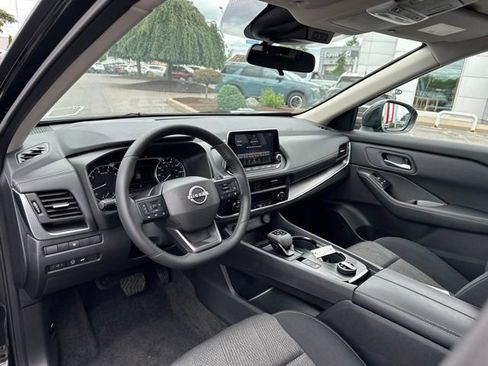 Certified 2026 Nissan Rogue SV AWD/4WD image 12