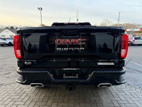 Used 2025 GMC Sierra 1500 Elevation w/ Elevation Premium Package image 11