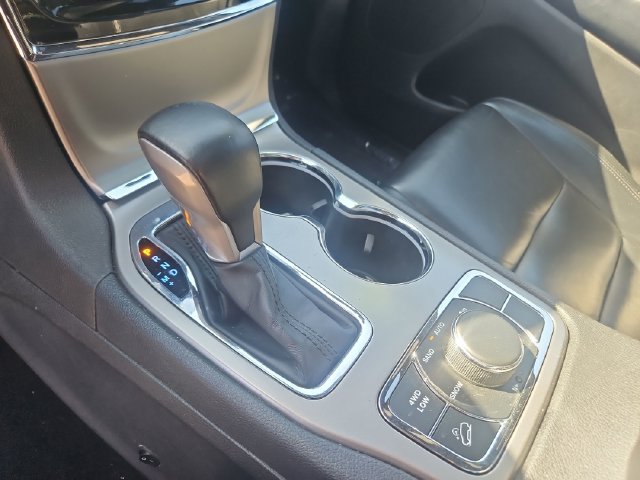 Used 2021 Jeep Grand Cherokee Limited AWD/4WD image 44