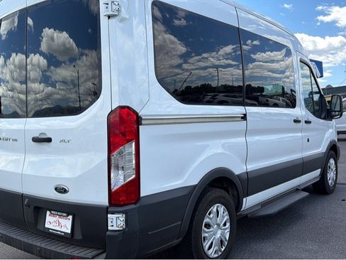 Used 2017 Ford Transit 150 XLT RWD image 4