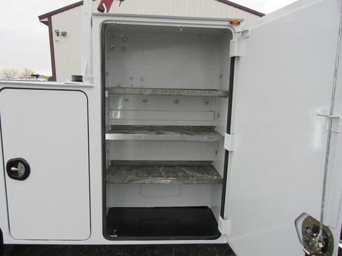 Used 2017 Ford F450 XL w/ Power Equipment Group image 17