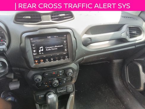 Used 2022 Jeep Renegade Latitude w/ Convenience Group AWD/4WD image 14
