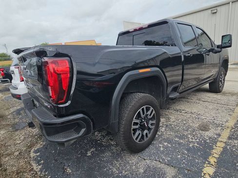 Used 2022 GMC Sierra 2500 AT4 w/ AT4 Preferred Package AWD/4WD image 5