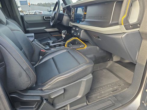 Certified 2022 Ford Bronco Badlands w/ Sasquatch Package image 18