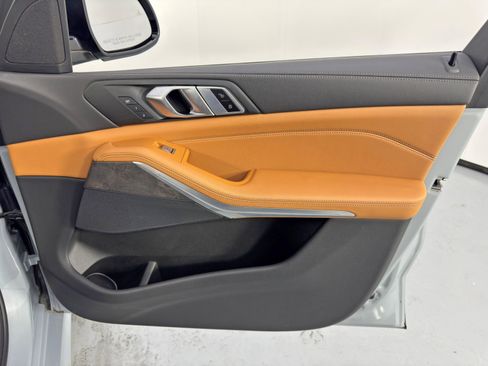 Used 2023 BMW X7 xDrive40i w/ M Sport Package image 52