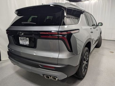 New 2026 Chevrolet Traverse LT image 3