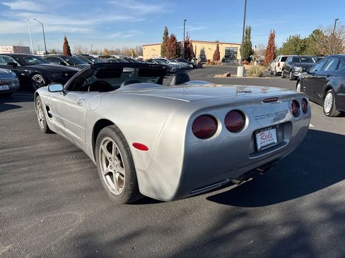 Used 2004 Chevrolet Corvette Convertible w/ Preferred Equipment Group RWD image 74