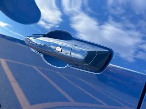 New 2026 Chevrolet Equinox ACTIV w/ Convenience Package III image 9