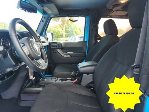 Used 2017 Jeep Wrangler Sport w/ Quick Order Package 24S AWD/4WD image 2