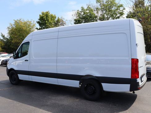 New 2025 Mercedes-Benz Sprinter 2500 image 2