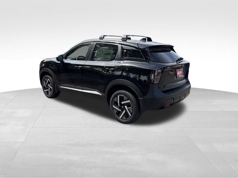 New 2026 Nissan Kicks SV w/ Charging Package image 2