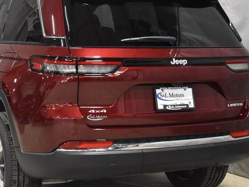 New 2025 Jeep Grand Cherokee Limited image 9