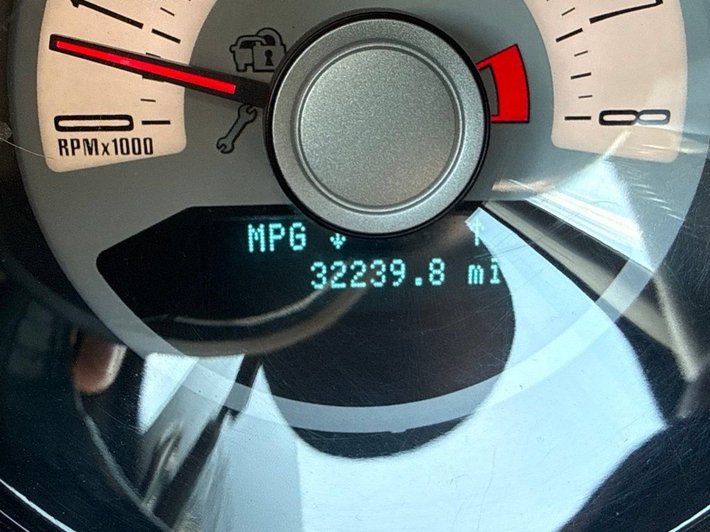 Used 2012 Ford Mustang GT Premium w/ Electronics Pkg RWD image 7