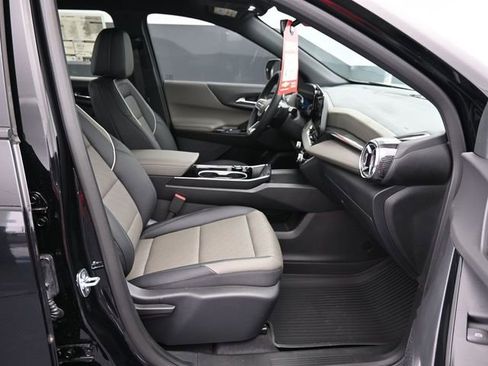 New 2026 Chevrolet Equinox LT w/ Convenience Package II image 42