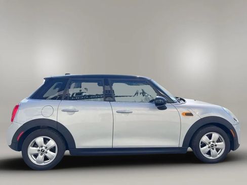Used 2015 MINI Cooper 4-Door Hardtop FWD image 4