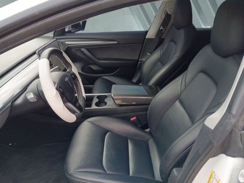 Used 2021 Tesla Model 3 Performance image 7
