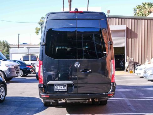Used 2020 Mercedes-Benz Sprinter 3500 w/ Windows All Around Package image 8