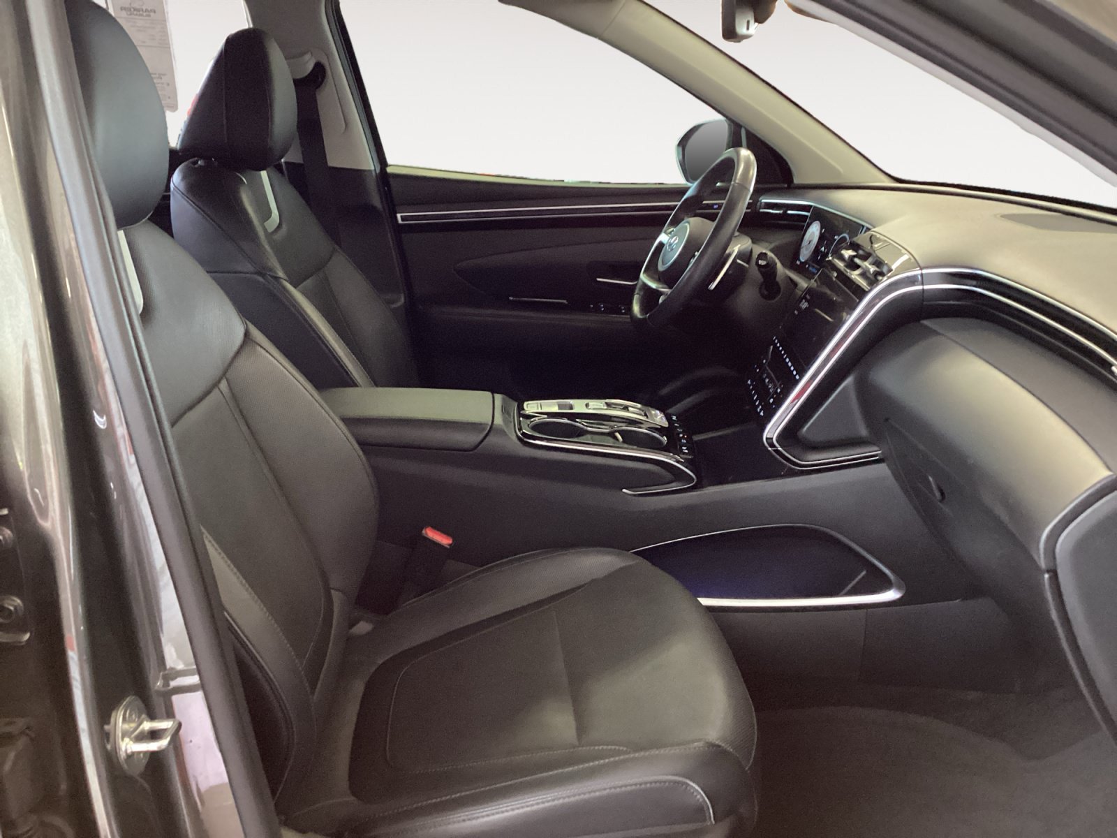 Used 2022 Hyundai Tucson Limited AWD/4WD image 15