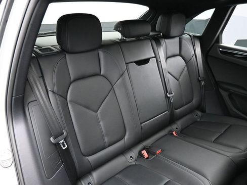 New 2026 Porsche Macan AWD/4WD image 26