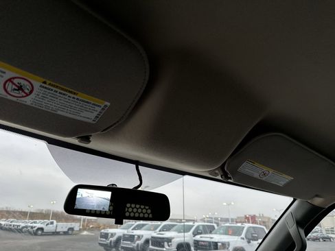 Used 2024 GMC Savana 2500 w/ Driver Convenience Package image 21