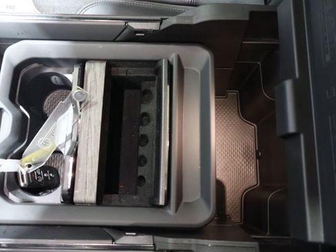 Used 2025 RAM 3500 Limited image 34