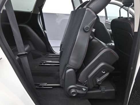 Used 2018 Dodge Journey GT w/ Nav & Sun Group image 16