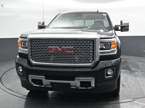 Used 2016 GMC Sierra 2500 Denali w/ Duramax Plus Package image 6