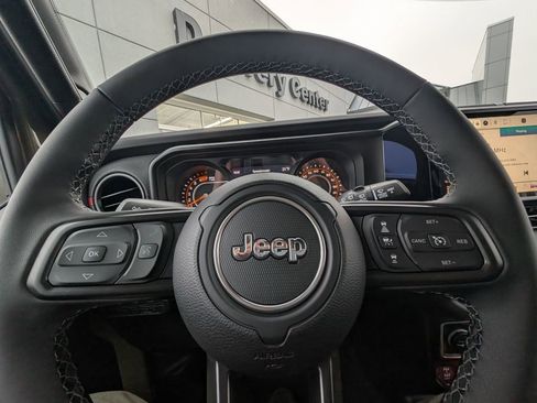 New 2026 Jeep Wrangler Unlimited Rubicon image 18