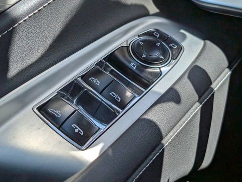 Used 2022 Chevrolet Corvette Stingray Preferred Conv w/ Z51 Performance Package RWD image 25