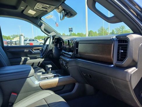 Certified 2023 Chevrolet Silverado 1500 High Country w/ Max Trailering Package AWD/4WD image 15