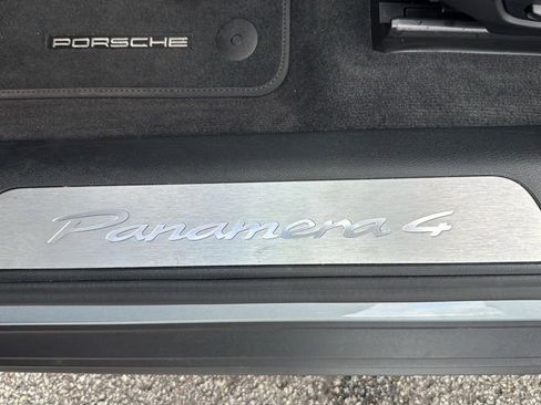 Certified 2025 Porsche Panamera 4 image 23