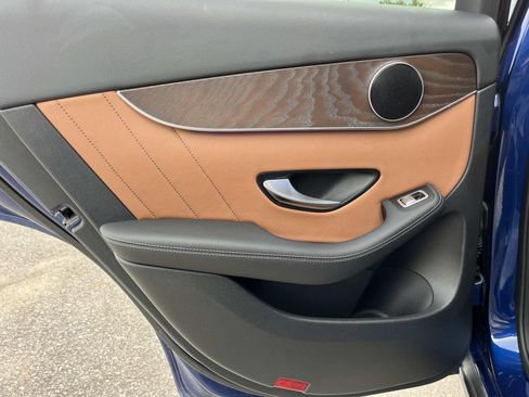 Certified 2021 Mercedes-Benz GLC 300 image 19
