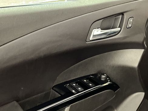 Used 2020 Chevrolet Sonic LT image 15
