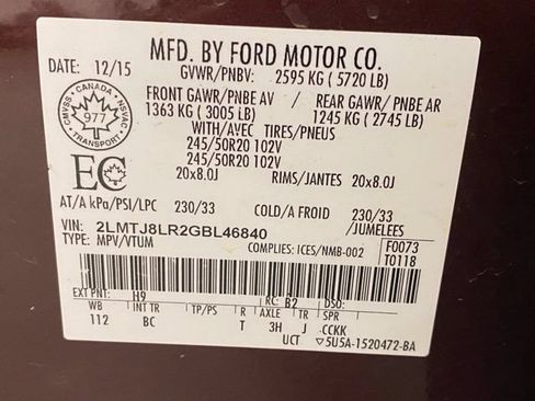 Used 2016 Lincoln MKX Reserve w/ Equipment Group 102A AWD/4WD image 40