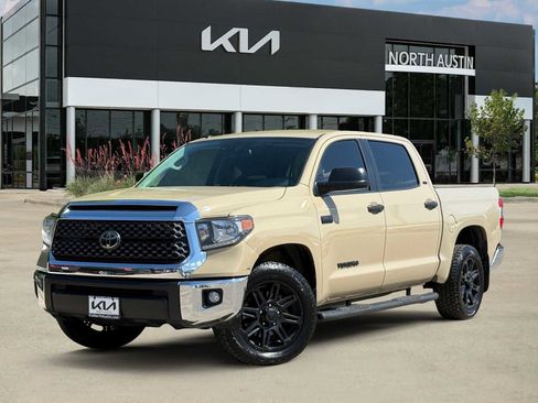 Used 2019 Toyota Tundra SR5 w/ SR5 Upgrade Package image 1