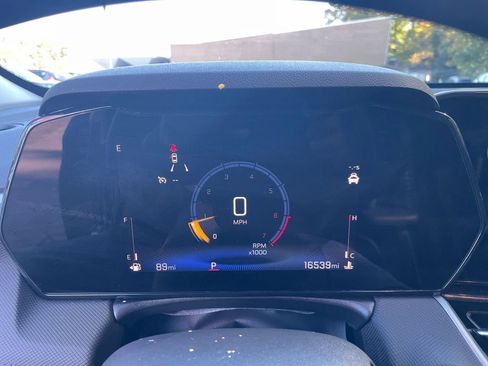 Used 2025 Chevrolet TrailBlazer LT image 36