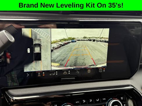 Used 2025 GMC Sierra 2500 AT4 w/ AT4 Premium Plus Package AWD/4WD image 24
