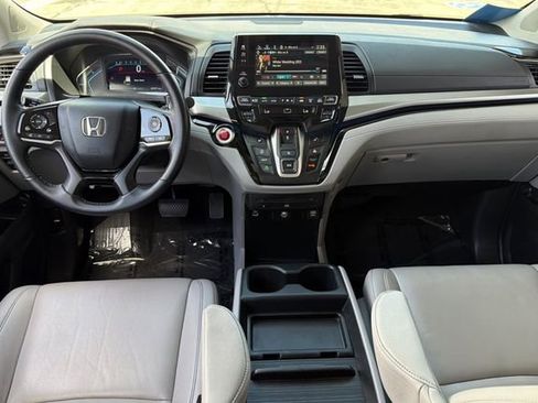 Certified 2023 Honda Odyssey Touring image 17