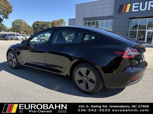 Used 2023 Tesla Model 3 Standard Range image 28